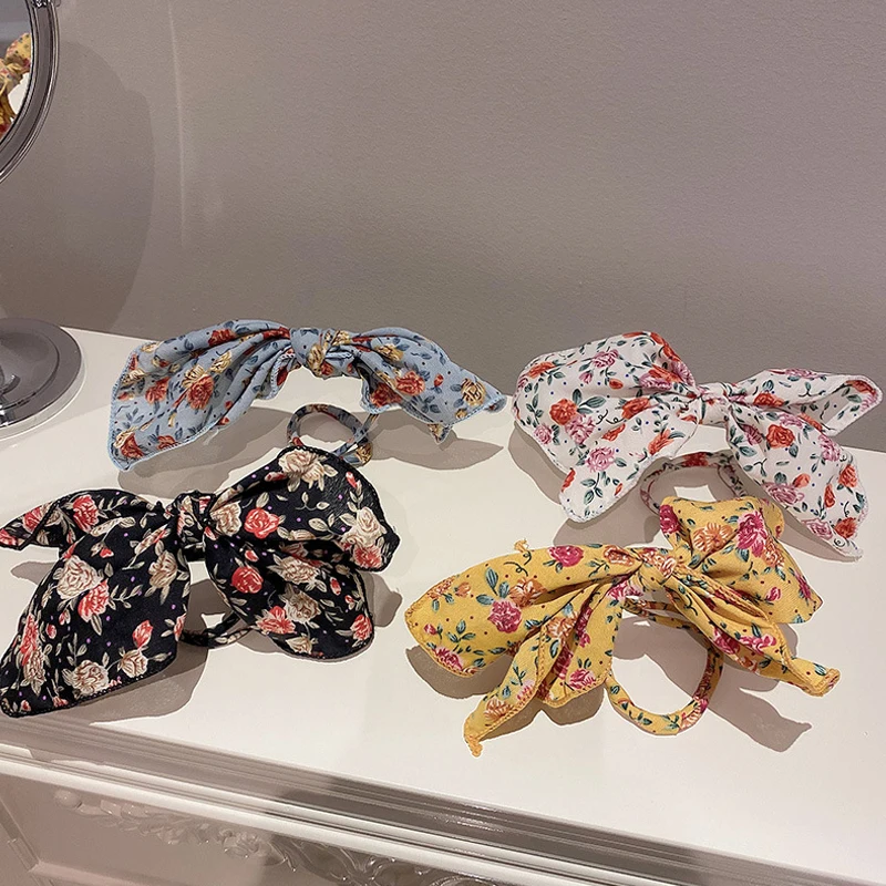 Korean Fashion New Hairpin Bun Flower braided hair style temperament Women Girls hair head rope hair accessories
Korean Fashion New Hairpin Bun Flower braided hair style temperament Women Girls hair head rope hair accessories