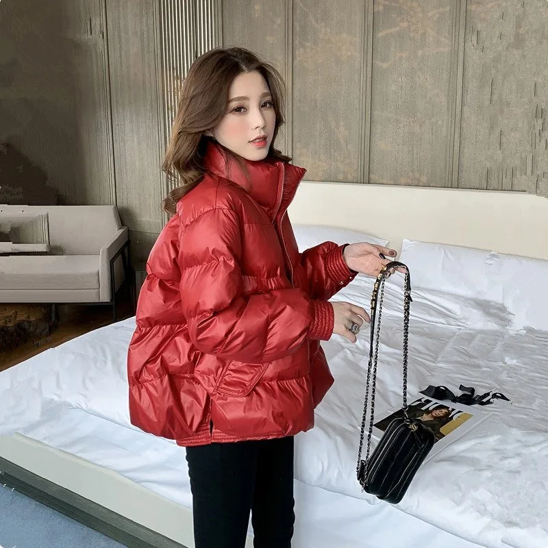 2021 autumn and winter new hot-selling shiny short women's fashion warm bread jacket ladies down jacket
2021 autumn and winter new hot-selling shiny short women's fashion warm bread jacket ladies down jacket