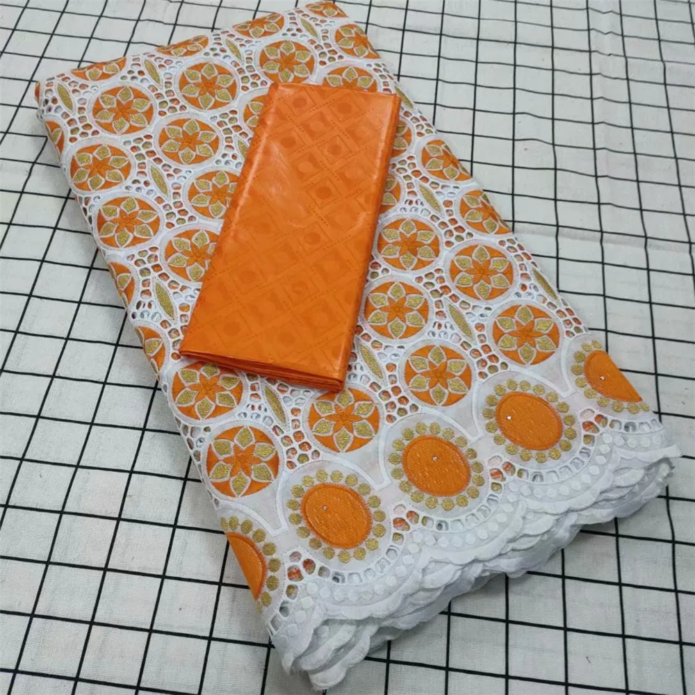 SJ Lace 2.5+2.5 Yards Swiss Voile Lace 100% Cotton African Lace Fabric 2021 High Quality And Bazin Riche Embroidery Dress T1-95
SJ Lace 2.5+2.5 Yards Swiss Voile Lace 100% Cotton African Lace Fabric 2021 High Quality And Bazin Riche Embroidery Dress T1-95