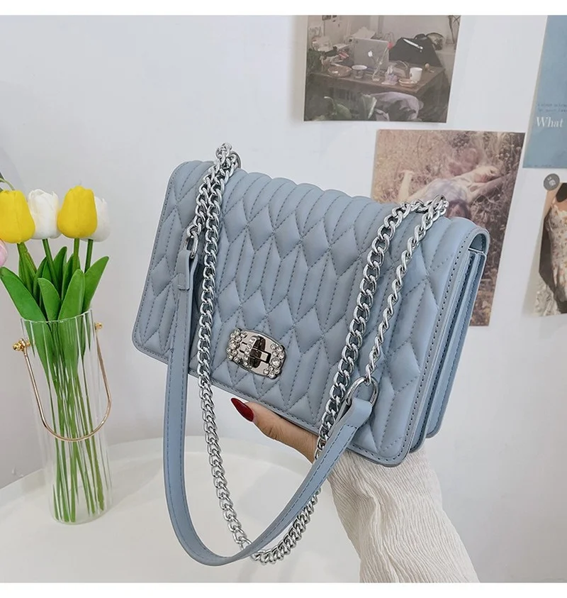 Fashion Women's Diamond-studded Buckle Shoulder Bag 2021 New Women's Bag Embroidery Thread Chain Messenger Bag Fashion Flap Bag
Fashion Women's Diamond-studded Buckle Shoulder Bag 2021 New Women's Bag Embroidery Thread Chain Messenger Bag Fashion Flap Bag