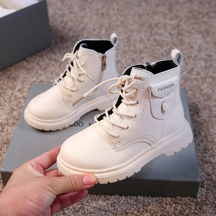 Soft Leather Children Martin Boots 2021 New Boys Girls British Short Boots Big Kids Short Boots Fashion Rubber Non-slip Sneakers
Soft Leather Children Martin Boots 2021 New Boys Girls British Short Boots Big Kids Short Boots Fashion Rubber Non-slip Sneakers