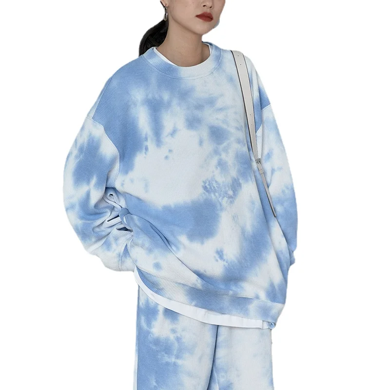 Hoodies & Sweatshirts
Hoodies & Sweatshirts