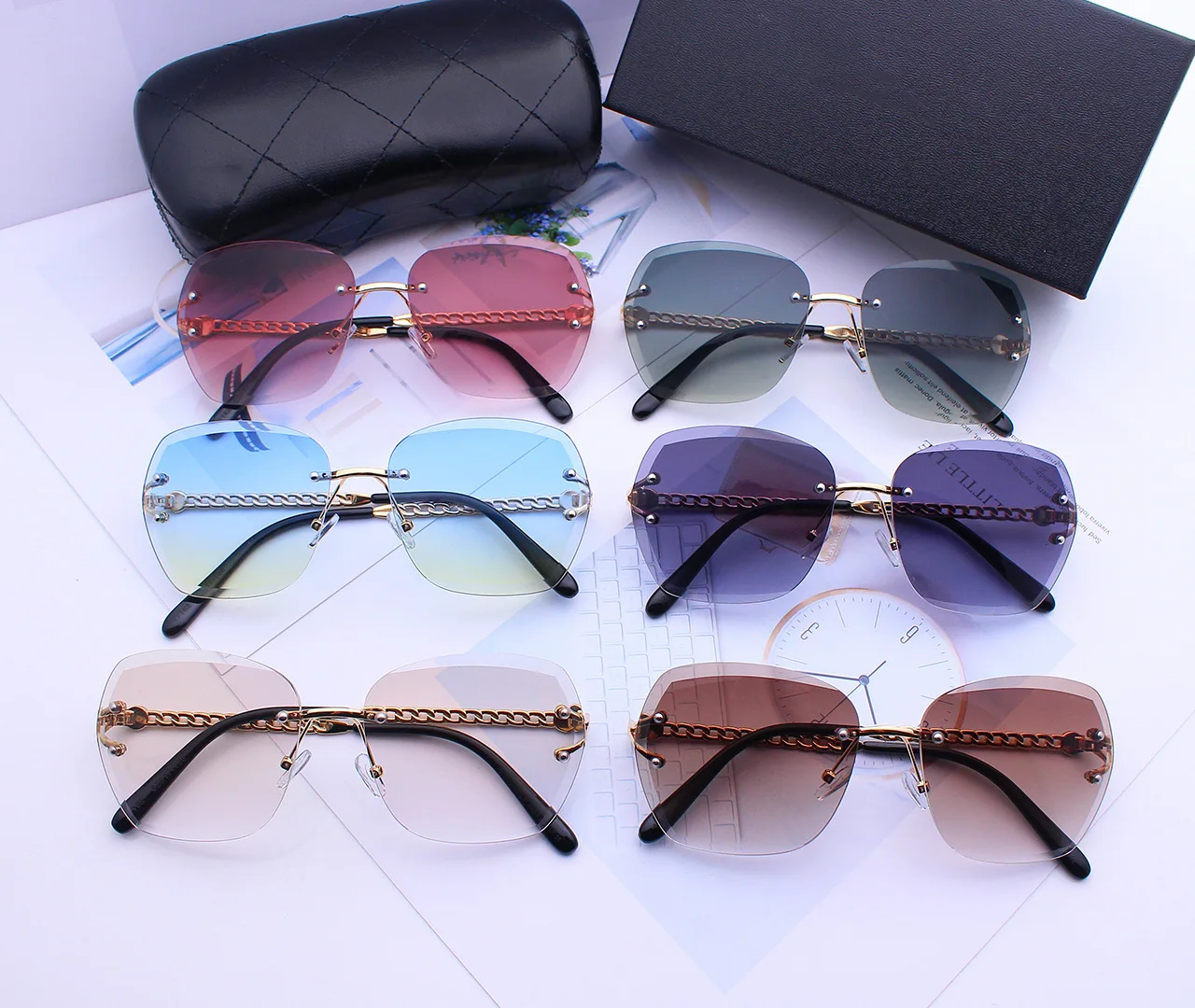 Luxury Designer Original Brand C&C Stamp Polarized Sunglass Frame Square Vintage Sunglasses Retro Sun Glasses Women Gift Eyewear
Luxury Designer Original Brand C&C Stamp Polarized Sunglass Frame Square Vintage Sunglasses Retro Sun Glasses Women Gift Eyewear