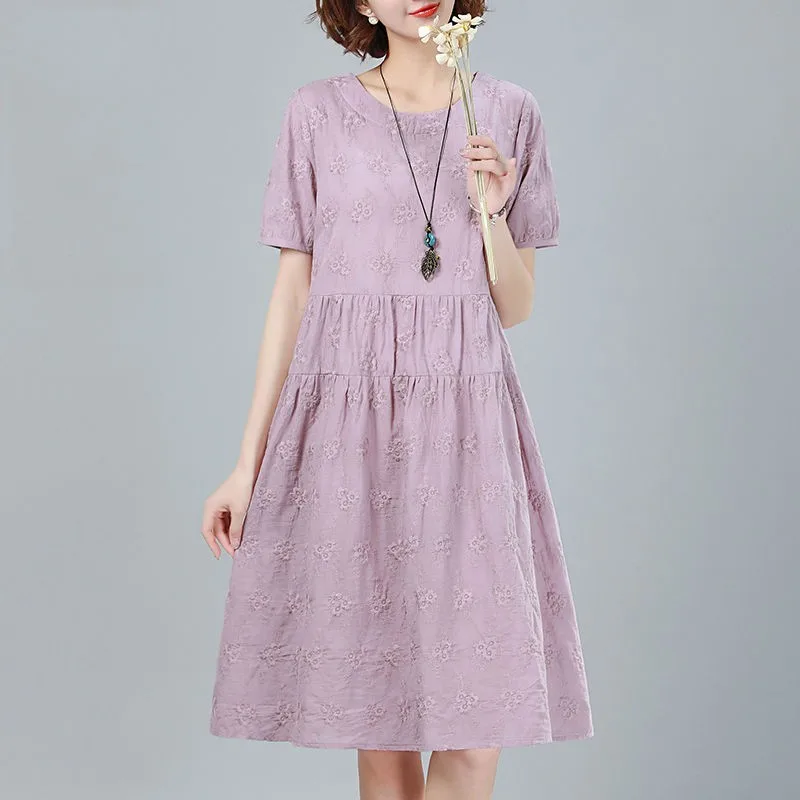 High Quality 100% Cotton Women Summer Casual Dresses New 2020 Korean Style Floral Embroidery Ladies Elegant A-line Dress P1242
High Quality 100% Cotton Women Summer Casual Dresses New 2020 Korean Style Floral Embroidery Ladies Elegant A-line Dress P1242