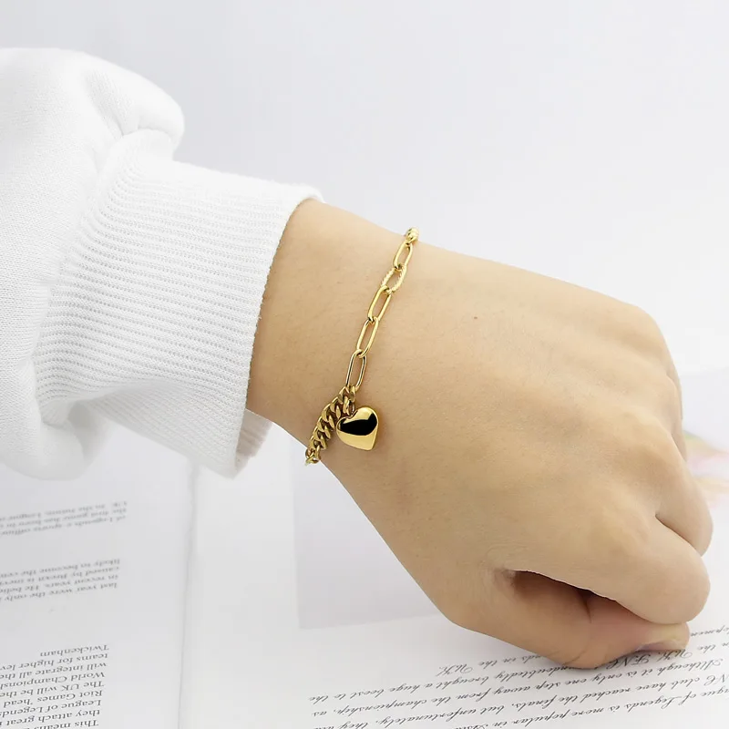 Punk Style New Jewelry High Quality Stainless Steel Bracelet Love Heart Pendant For Women's Party Gifts Wholesale
Punk Style New Jewelry High Quality Stainless Steel Bracelet Love Heart Pendant For Women's Party Gifts Wholesale