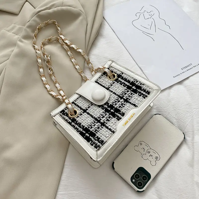 Small Cross Body Bag for Woman Wool Fashion Plaid Chain Female Messenger Bag Women Satchel
Small Cross Body Bag for Woman Wool Fashion Plaid Chain Female Messenger Bag Women Satchel