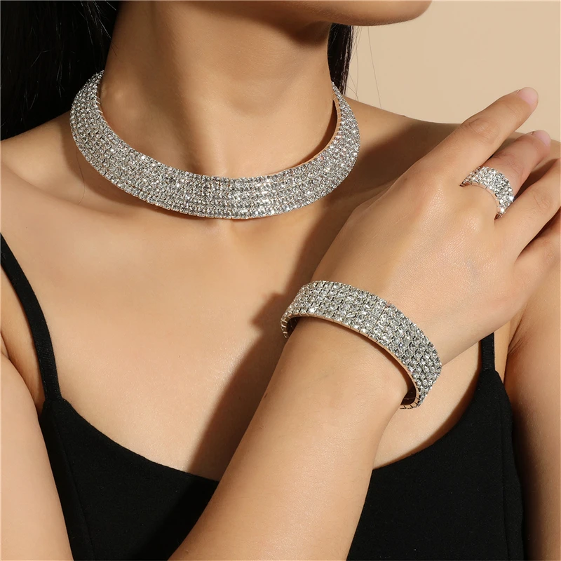 Bridal Jewelry Necklace & Bracelets & Ring & Earrings Set Super Gorgeous Diamond Luxury Shiny Fashion Jewelry Sexy Ladies Party
Bridal Jewelry Necklace & Bracelets & Ring & Earrings Set Super Gorgeous Diamond Luxury Shiny Fashion Jewelry Sexy Ladies Party