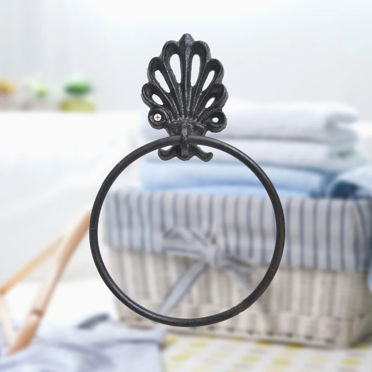 1PC Towel Ring Wrought Iron American Round Shaped Household Vintage Towel Rack Holder for Home Decor Bathroom Toliet
1PC Towel Ring Wrought Iron American Round Shaped Household Vintage Towel Rack Holder for Home Decor Bathroom Toliet