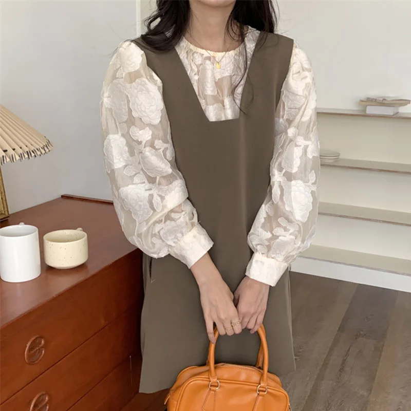 Корейская шикарная Милая трехмерная рубашка с рукавами-пузырями и цветами + платье с квадратным вырезом и бантом на бретельках
Корейская шикарная Милая трехмерная рубашка с рукавами-пузырями и цветами + платье с квадратным вырезом и бантом на бретельках