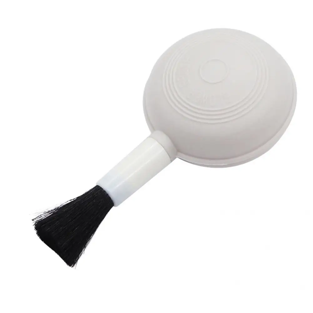 Low Noise Plastic Portable Multi-uses Air Dust Blower Brush for Garden
Low Noise Plastic Portable Multi-uses Air Dust Blower Brush for Garden