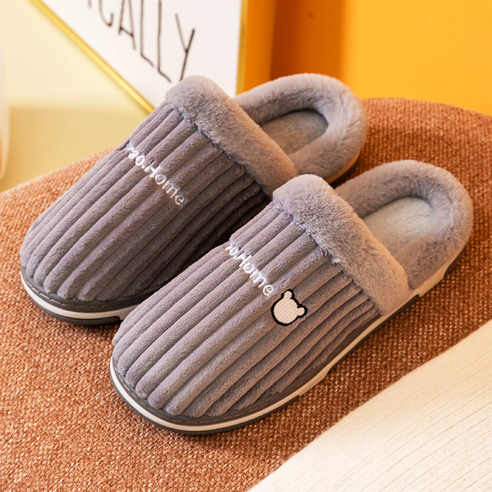 Fluffy Flip Flops Open Toe Cozy House Slides Soft Plush Anti-Slip Indoor Floor Flat Shoes New Women Fuzzy Faux Fur Slippers
Fluffy Flip Flops Open Toe Cozy House Slides Soft Plush Anti-Slip Indoor Floor Flat Shoes New Women Fuzzy Faux Fur Slippers