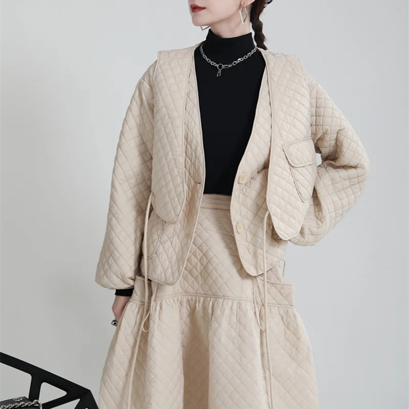 Winter women's clothes Loose Diamond lattice Coats and jackets fashionable Cotton jacket&Cotton vest Suit unique Woman parkas
Winter women's clothes Loose Diamond lattice Coats and jackets fashionable Cotton jacket&Cotton vest Suit unique Woman parkas