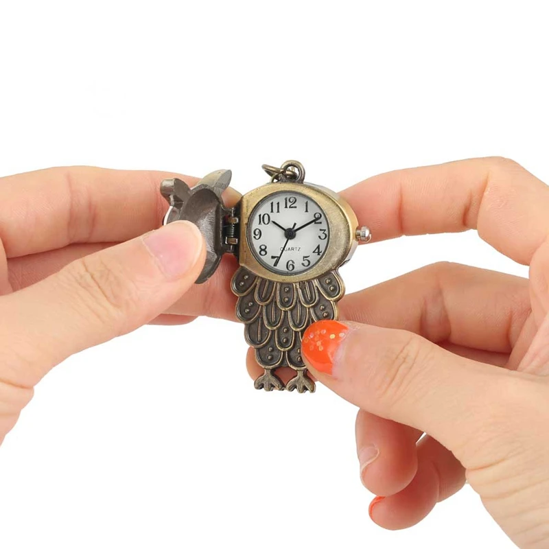 Bronze Lovely Owl Shape Quartz Pocket Watch Little Size Pendant Necklace Clock Fob Sweater Chain Gifts for Boys Girls Children
Bronze Lovely Owl Shape Quartz Pocket Watch Little Size Pendant Necklace Clock Fob Sweater Chain Gifts for Boys Girls Children