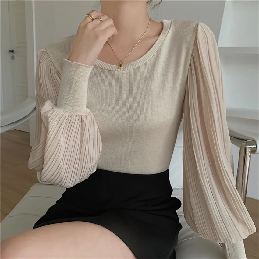 Korean Fashion Chic Designer Tops Women Long Lantern Sleeve Elegant Sweater Crop Top High Street Thin Knitwear Pull Femme
Korean Fashion Chic Designer Tops Women Long Lantern Sleeve Elegant Sweater Crop Top High Street Thin Knitwear Pull Femme