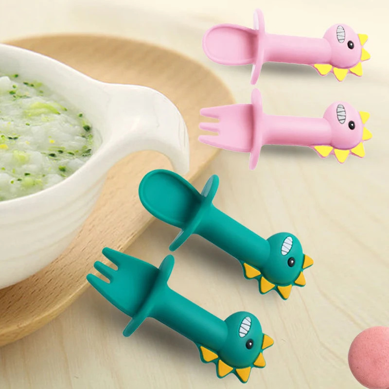 Baby Learning Spoon Fork Set Short Handle Easy Spoon Soft Silicone Utensils Teether Toy Feeding Cutlery Dinosaur Spoon Tableware
Baby Learning Spoon Fork Set Short Handle Easy Spoon Soft Silicone Utensils Teether Toy Feeding Cutlery Dinosaur Spoon Tableware