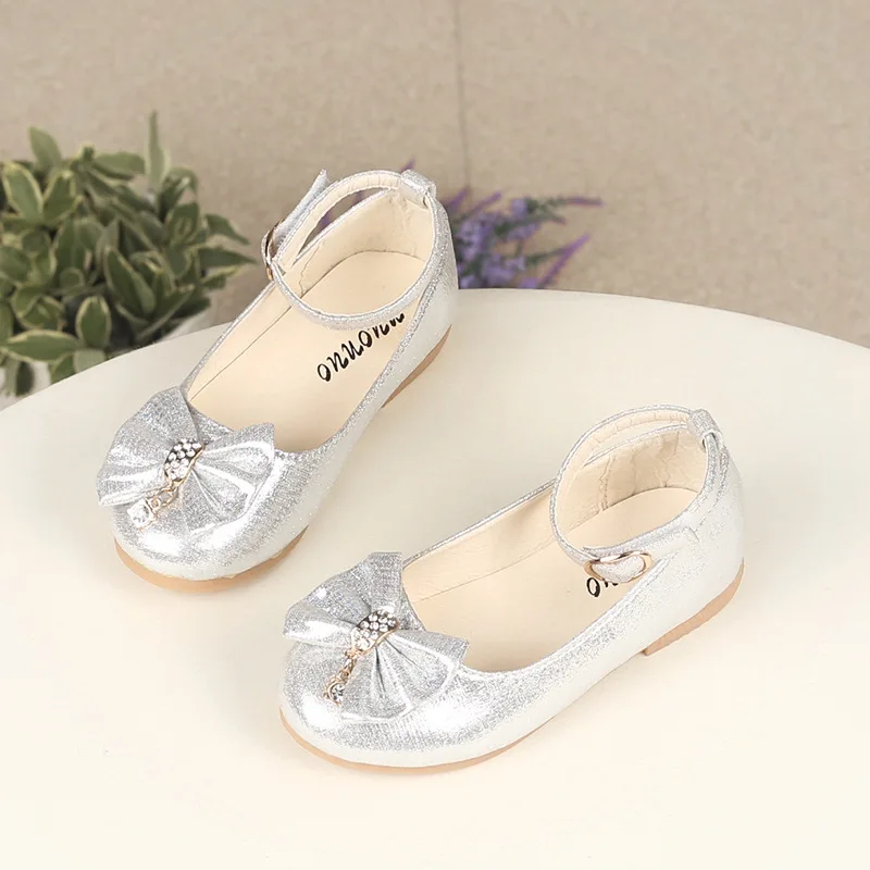 Girls Leather Shoes Spring Autumn Bowknot Rhinestone Princess Shoes Comfortable Soft bottom Children Kids Party Banquet Shoes
Girls Leather Shoes Spring Autumn Bowknot Rhinestone Princess Shoes Comfortable Soft bottom Children Kids Party Banquet Shoes
