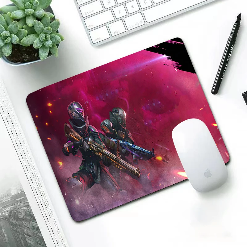 Luxury New Arrivals wear-resisting small 29x25cm office leisure edge anti slip washable laptop game mouse pad free fire garen
Luxury New Arrivals wear-resisting small 29x25cm office leisure edge anti slip washable laptop game mouse pad free fire garen