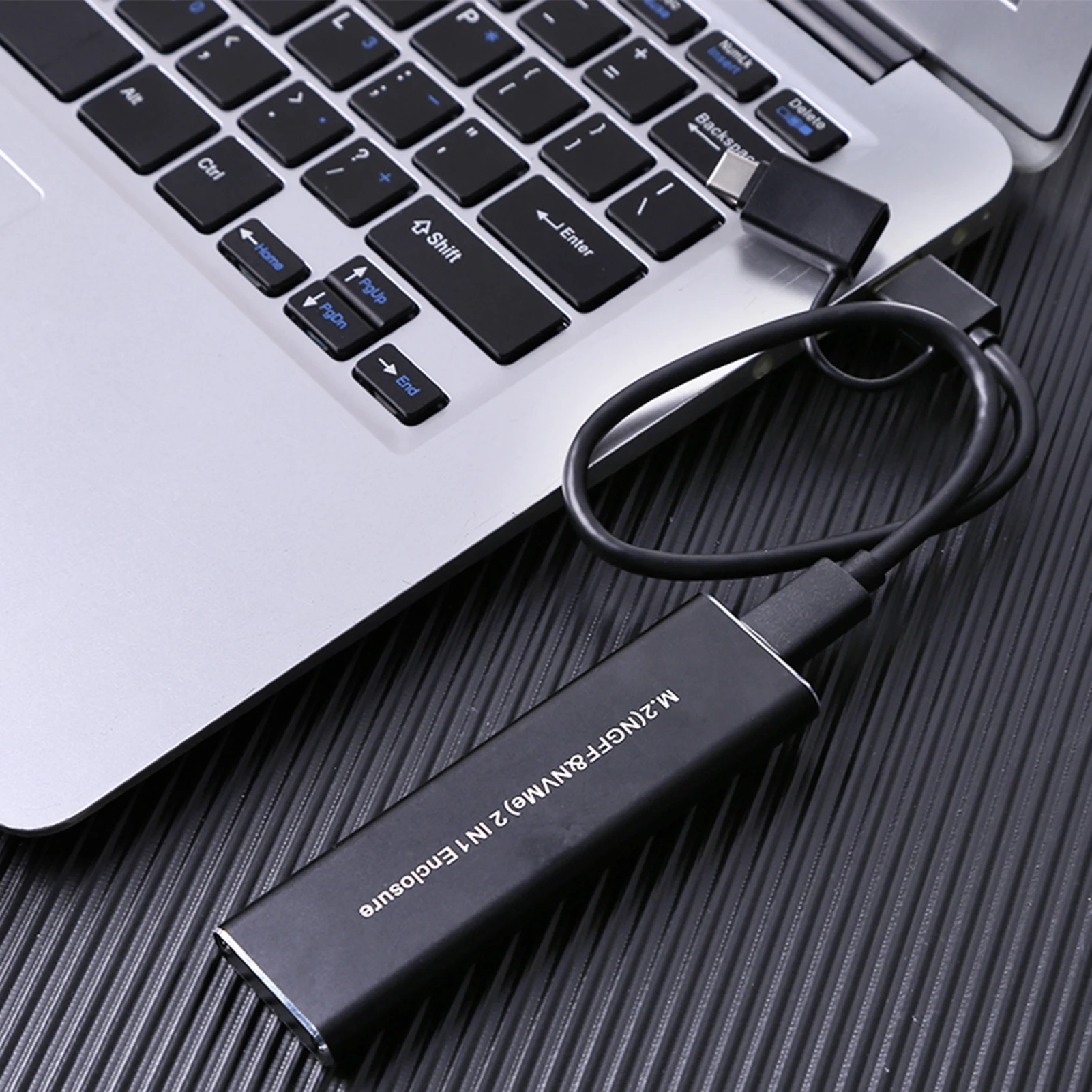 USB 3.1 Type-C SSD External Box Case Aluminum Alloy M.2 NVME/NGFF Solid State Disk Mobile Enclosure Adapter
USB 3.1 Type-C SSD External Box Case Aluminum Alloy M.2 NVME/NGFF Solid State Disk Mobile Enclosure Adapter