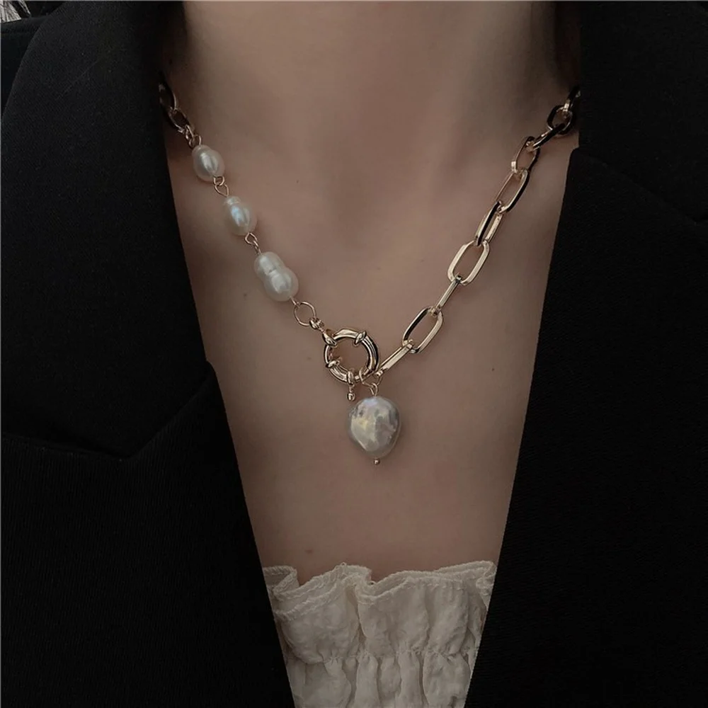 2021 New European and American Style Light Luxury Baroque Pearl Lady Necklace High Fashion Girls Gold Jewelry
2021 New European and American Style Light Luxury Baroque Pearl Lady Necklace High Fashion Girls Gold Jewelry