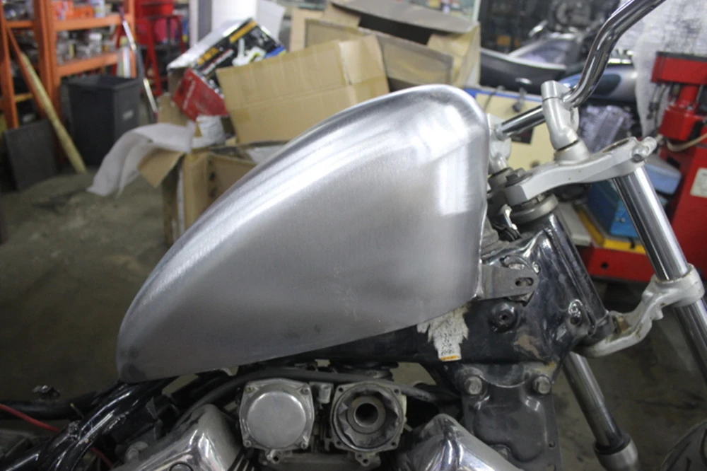 Motor 9L Petrol Gas Fuel Tank For YAMAHA Virago XV400 XV535 Fuel Tank With Gas Cap Motorbike Capacity System Retro Petrol Can
Motor 9L Petrol Gas Fuel Tank For YAMAHA Virago XV400 XV535 Fuel Tank With Gas Cap Motorbike Capacity System Retro Petrol Can