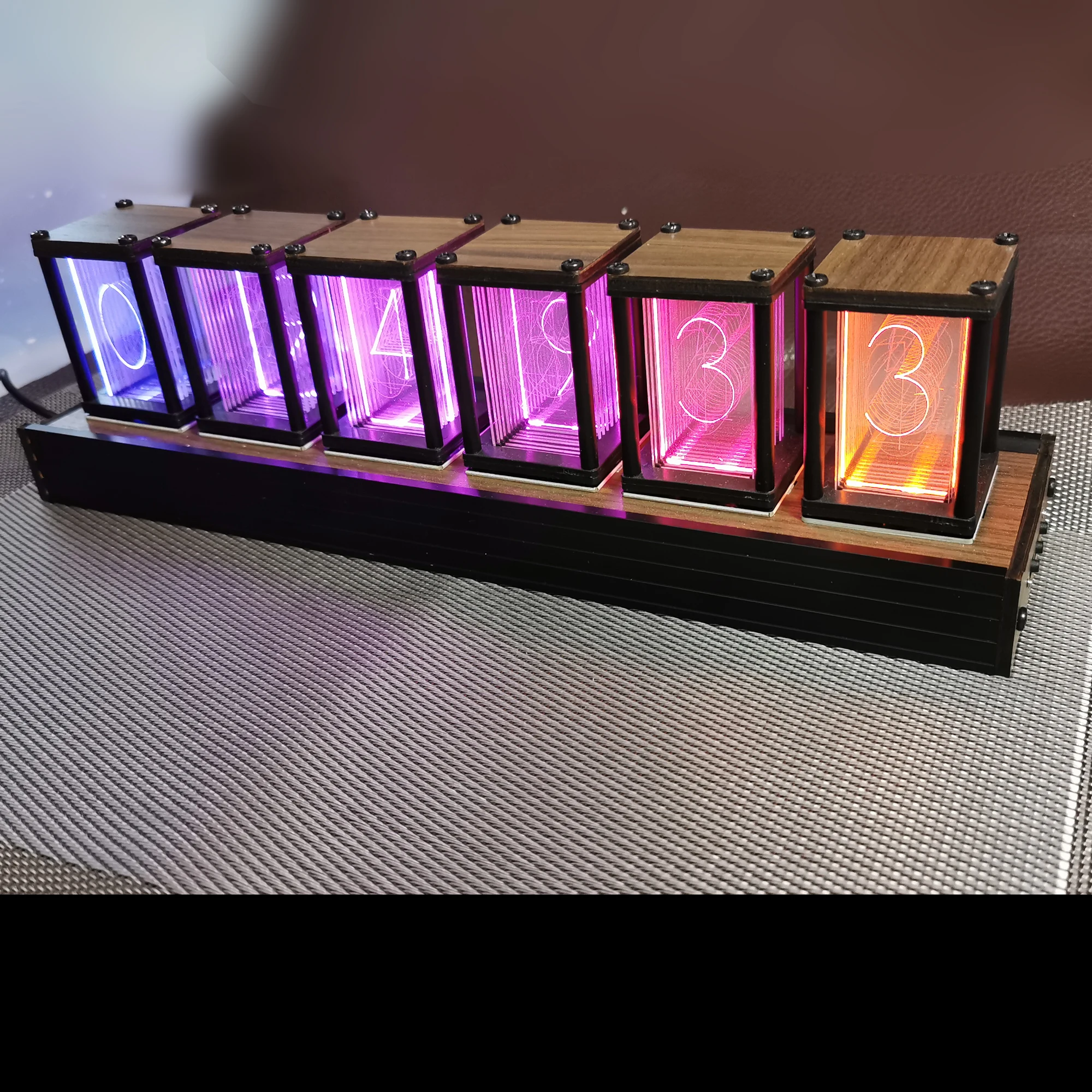 СВЕТОДИОДНЫЕ светящиеся трубчатые часы в стиле ретро, судьба, камень, Rgb псевдосветящиеся трубки, часы «сделай сам», настольные украшения, креативные цифры
СВЕТОДИОДНЫЕ светящиеся трубчатые часы в стиле ретро, судьба, камень, Rgb псевдосветящиеся трубки, часы «сделай сам», настольные украшения, креативные цифры