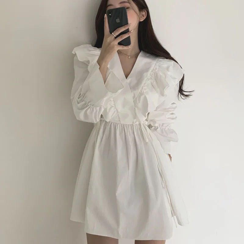 2021 Summer Korean Retro Plus Size Dress Short Vestidos Solid Pleated Wide V Neck Cross Ruffles Lace Up Waist Flare Sleeve Dress
2021 Summer Korean Retro Plus Size Dress Short Vestidos Solid Pleated Wide V Neck Cross Ruffles Lace Up Waist Flare Sleeve Dress
