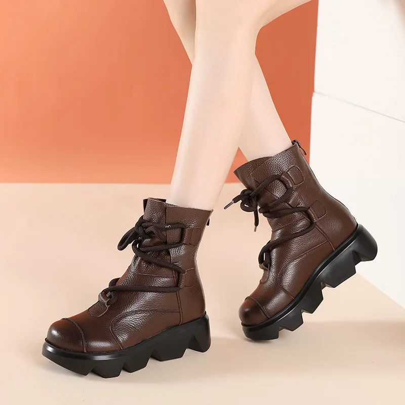 TIMETANG Autumn Genuine Leather Women Fashion Casual Boots Female Back Zip British Style Lace Up Platform Mid-Calf Boots Women
TIMETANG Autumn Genuine Leather Women Fashion Casual Boots Female Back Zip British Style Lace Up Platform Mid-Calf Boots Women
