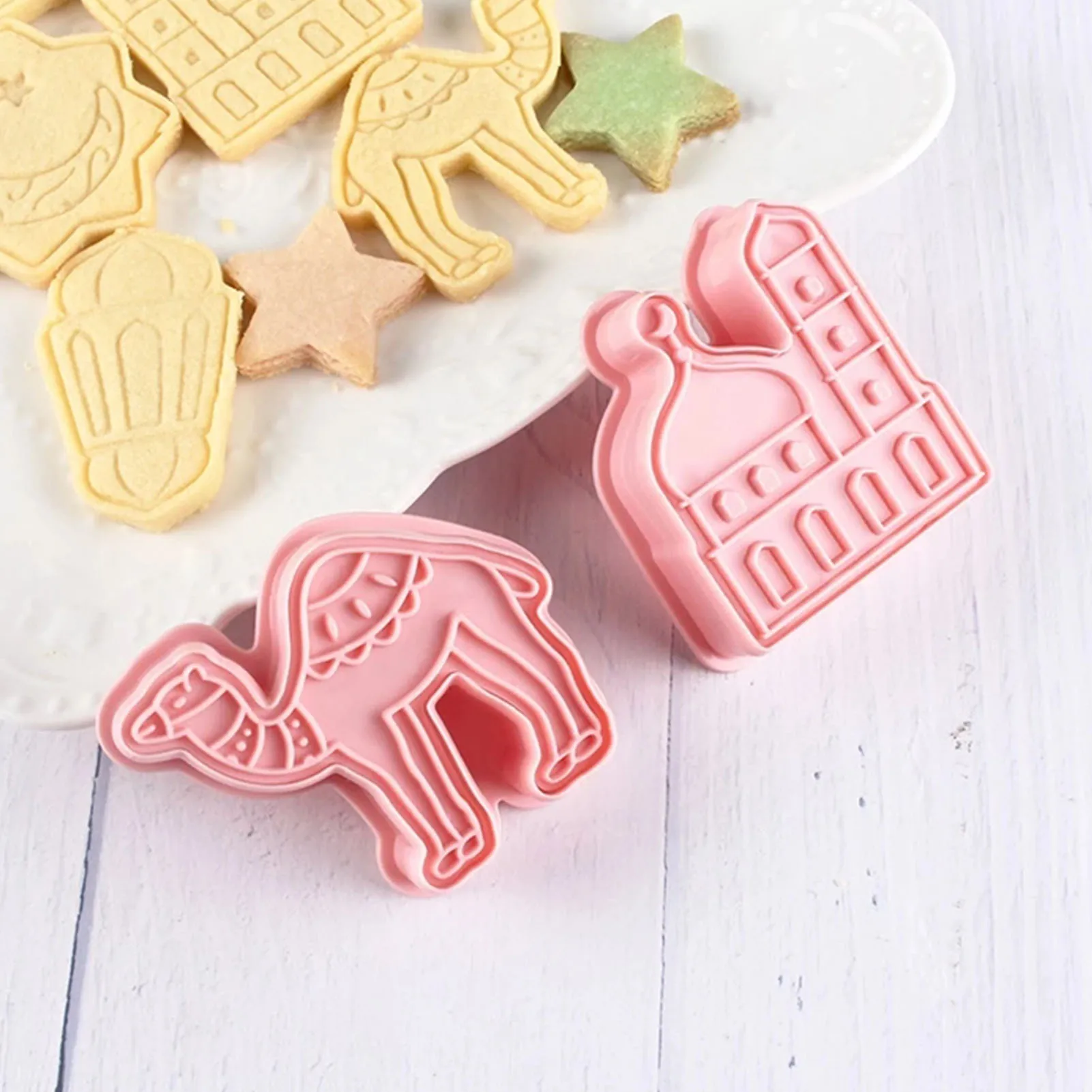 6pcs/set Eid Mubarak Biscuit Mold Camel Moon Star Cookie Cutter Ramadan Kareem Islamic Muslim Party Eid Al-fitr DIY Baking Tools 
6pcs/set Eid Mubarak Biscuit Mold Camel Moon Star Cookie Cutter Ramadan Kareem Islamic Muslim Party Eid Al-fitr DIY Baking Tools