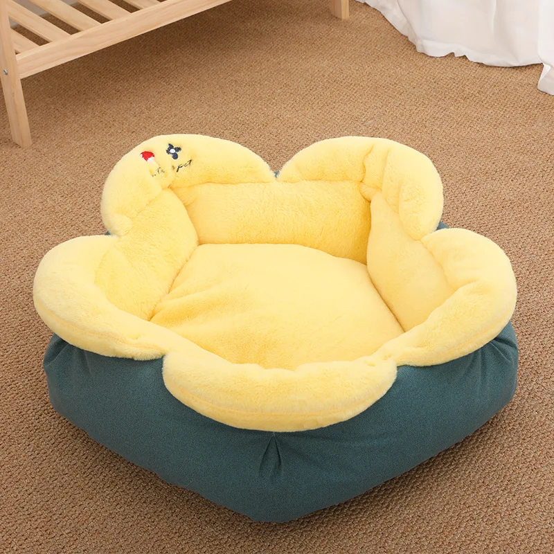Petal Cat Litter Kennel Cute Soft Litter Teddy Pomeranian Small Dog Cat Sleeping Mat Dog Kennel Flower Cat Accessories Pet
Petal Cat Litter Kennel Cute Soft Litter Teddy Pomeranian Small Dog Cat Sleeping Mat Dog Kennel Flower Cat Accessories Pet