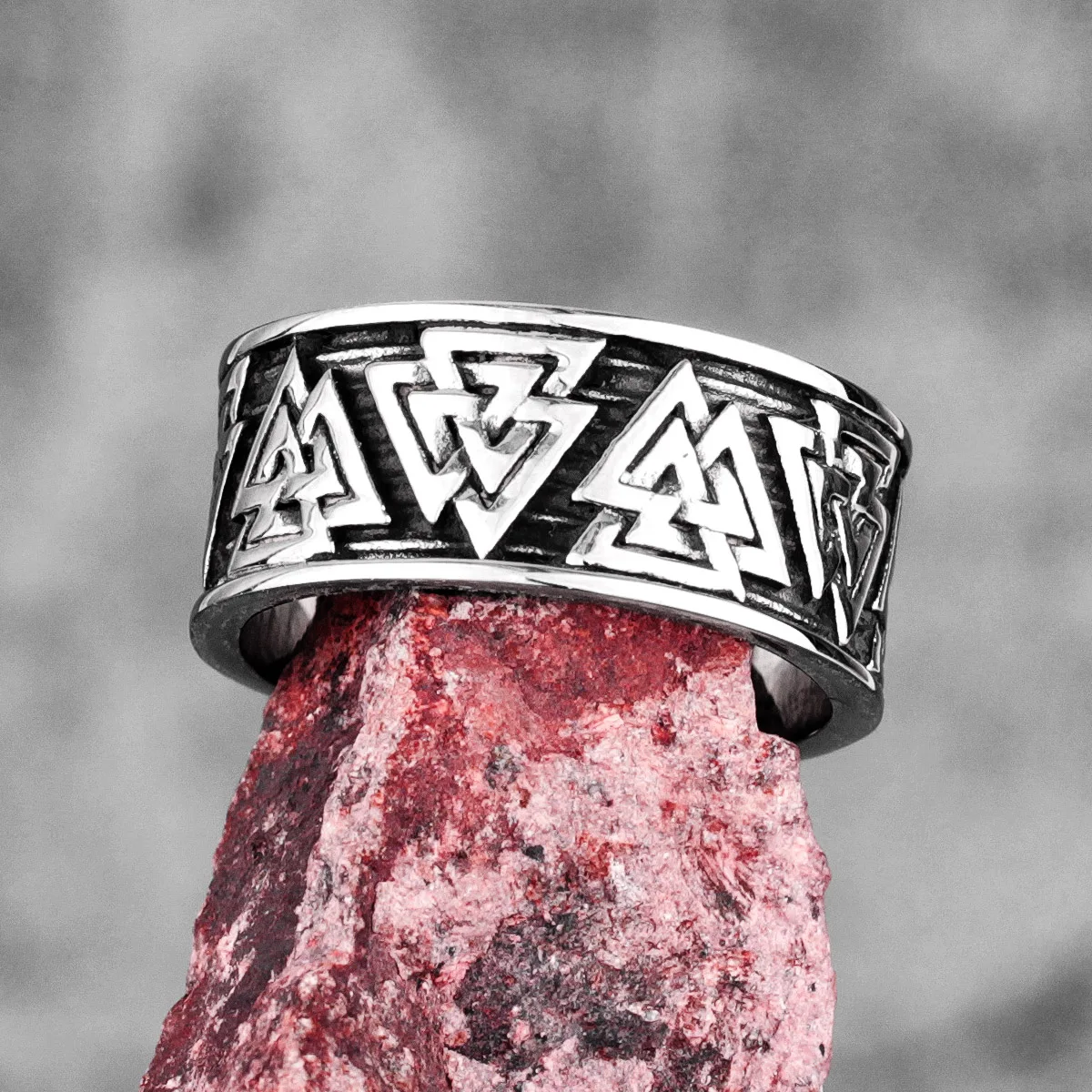 Odin Triangle Viking Symbol Stainless Steel Mens Rings Punk Hip Hop for Male Boyfriend Biker Jewelry Creativity Gift Wholesale
Odin Triangle Viking Symbol Stainless Steel Mens Rings Punk Hip Hop for Male Boyfriend Biker Jewelry Creativity Gift Wholesale