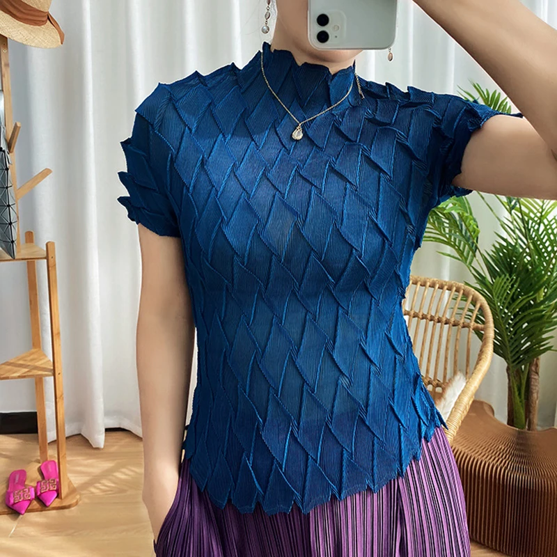 2021 Summer New Style Pleated Temperament Stand-up Collar Embossed T-shirt Stretch Slim Top Short-sleeved Fashion Casual T-shirt
2021 Summer New Style Pleated Temperament Stand-up Collar Embossed T-shirt Stretch Slim Top Short-sleeved Fashion Casual T-shirt