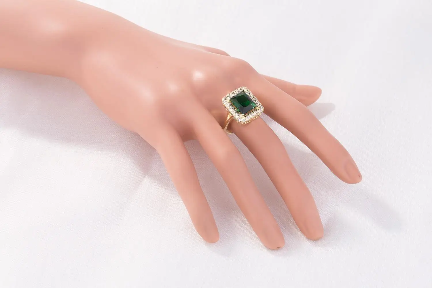 14k Gold Emerald Jewelry Ring for Women Men Anillos De Bizuteria Wedding Turquoise Gemstone Engagement 14k Gold Fashion Rings 
14k Gold Emerald Jewelry Ring for Women Men Anillos De Bizuteria Wedding Turquoise Gemstone Engagement 14k Gold Fashion Rings