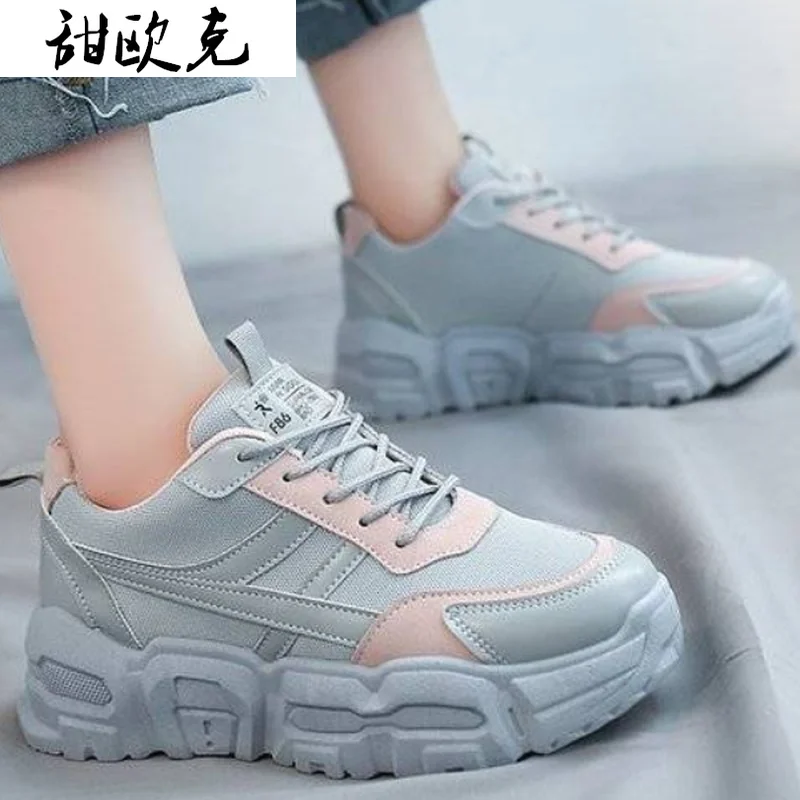 Женские удобные дышащие кроссовки, Повседневная модная женская обувь на шнуровке, сочетающиеся цвета, Нескользящие, износостойкие кроссов... 
Женские удобные дышащие кроссовки, Повседневная модная женская обувь на шнуровке, сочетающиеся цвета, Нескользящие, износостойкие кроссов...