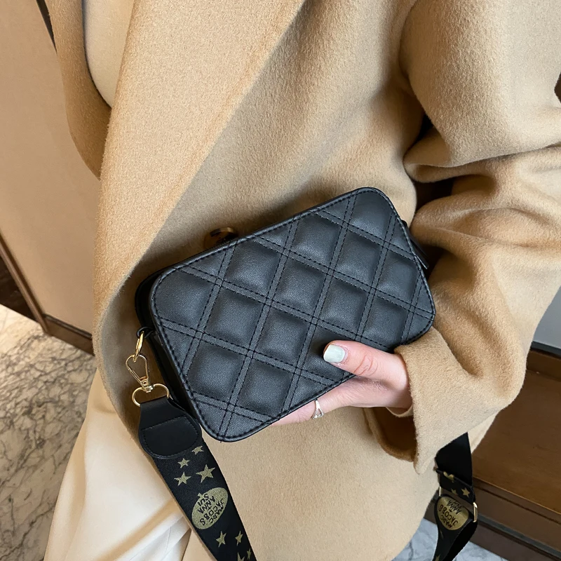 Diamond Lattice Square Bags Women's Handbag Leather Wide Shoulder Strap Crossbody Bag 2021 Messenger Shoulder Bagsbolsa Feminina
Diamond Lattice Square Bags Women's Handbag Leather Wide Shoulder Strap Crossbody Bag 2021 Messenger Shoulder Bagsbolsa Feminina