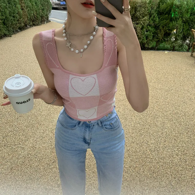 2021 summer new style Korean all-match color matching gentle plaid love short vest women's bottoming shirt slim slimming T-shirt
2021 summer new style Korean all-match color matching gentle plaid love short vest women's bottoming shirt slim slimming T-shirt