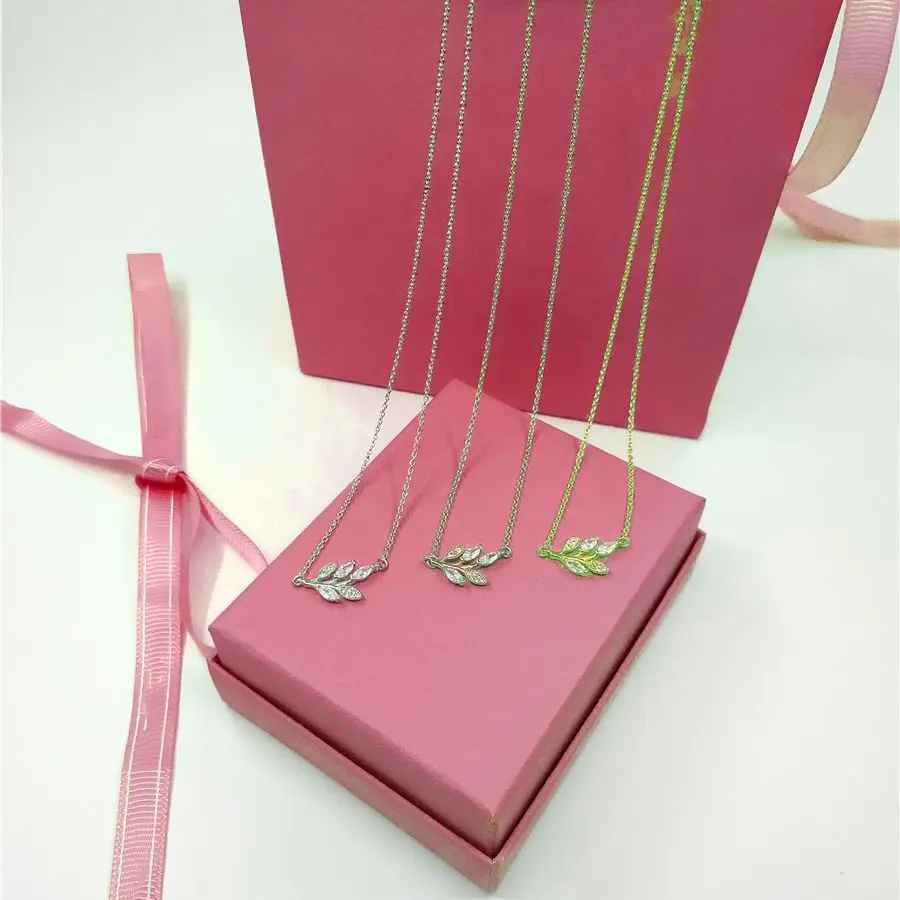 Classic zircon lucky grass pendant women's necklace, couple jewelry, key, S925, gift, 2021 necklace trend, anniversary, fashion,
Classic zircon lucky grass pendant women's necklace, couple jewelry, key, S925, gift, 2021 necklace trend, anniversary, fashion,