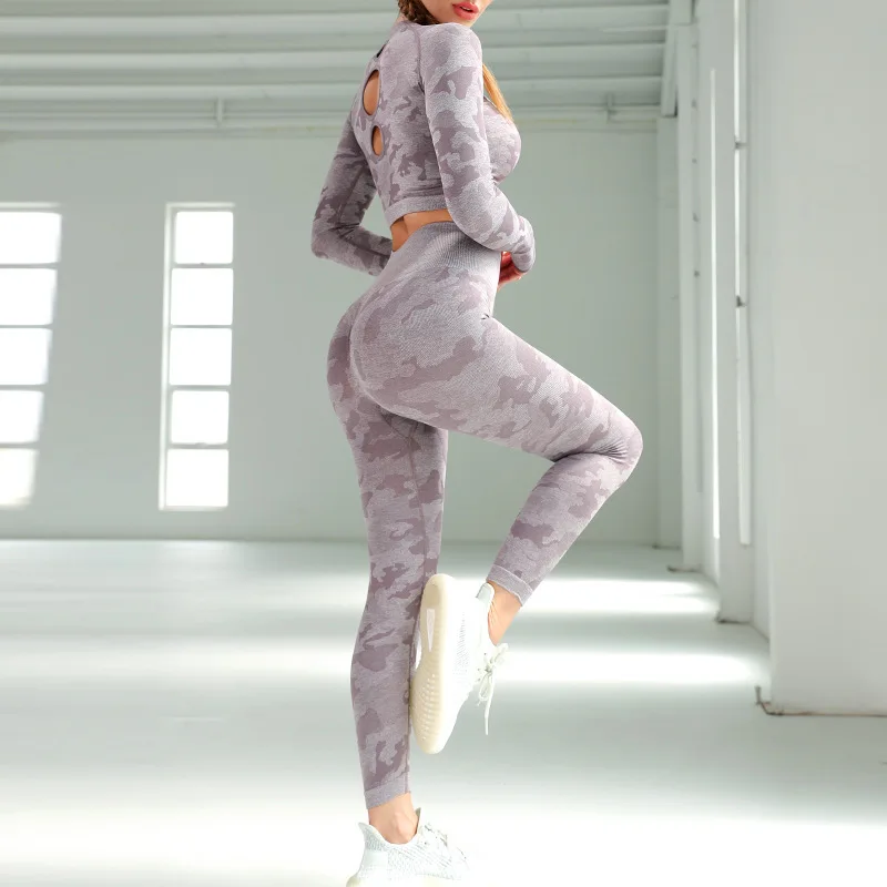2 PCS Seamless Women Yoga Set Camouflage Long Sleeve Hollow Top Leggings Yoga Suits Workout Sportswear Gym Fitness Clothing
2 PCS Seamless Women Yoga Set Camouflage Long Sleeve Hollow Top Leggings Yoga Suits Workout Sportswear Gym Fitness Clothing