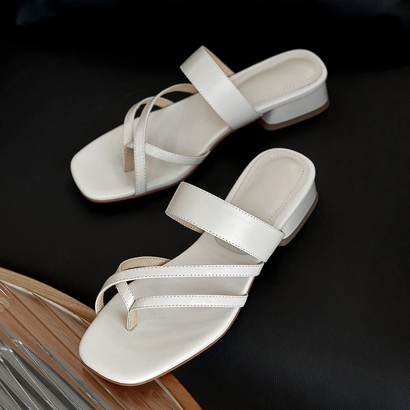 Genuine leather Shallow Slip On ladies slippers 2021 Summer low heels girl's shoes flip flops Casual Shoes Woman
Genuine leather Shallow Slip On ladies slippers 2021 Summer low heels girl's shoes flip flops Casual Shoes Woman
