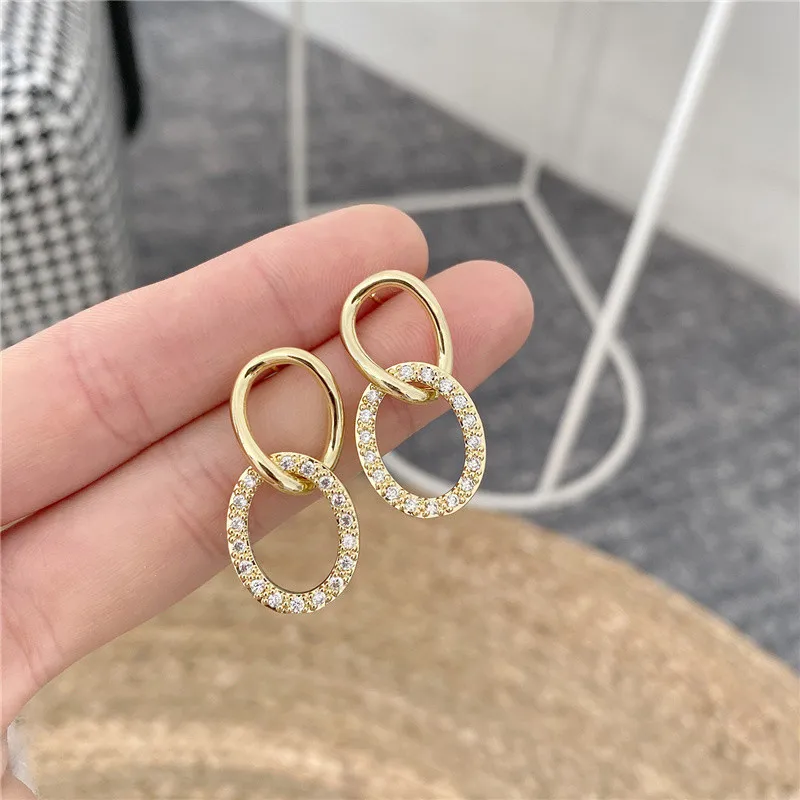 Корейские модные геометрические серьги 14K с золотыми кристаллами S925 Серебряные темпераментные серьги-иглы для женщин ювелирные изделия По...
Корейские модные геометрические серьги 14K с золотыми кристаллами S925 Серебряные темпераментные серьги-иглы для женщин ювелирные изделия По...
