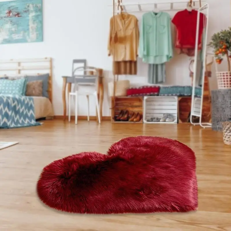 Soft Shaggy Fluffy Rug Bedroom Heart Carpet Heart Anti-skid Floor Mat Home Decor Scope of Application Dining Room Bedroom
Soft Shaggy Fluffy Rug Bedroom Heart Carpet Heart Anti-skid Floor Mat Home Decor Scope of Application Dining Room Bedroom