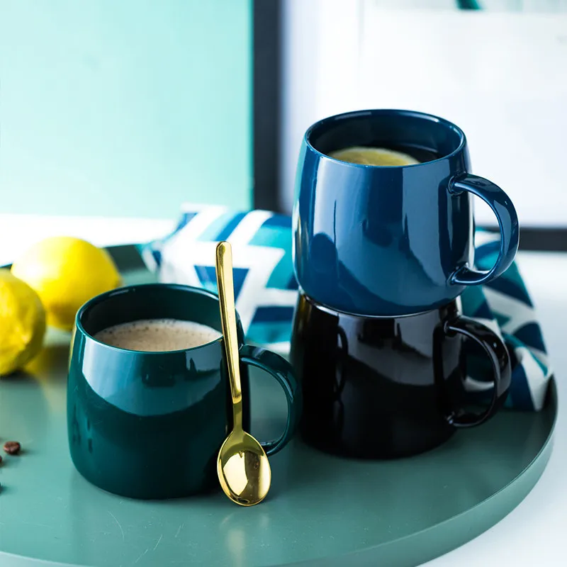 

Однотонная яркая керамическая кофейная кружка в европейском стиле с ручкой, фарфоровые офисные чайные чашки, бытовая чашка для молока, чая, ...