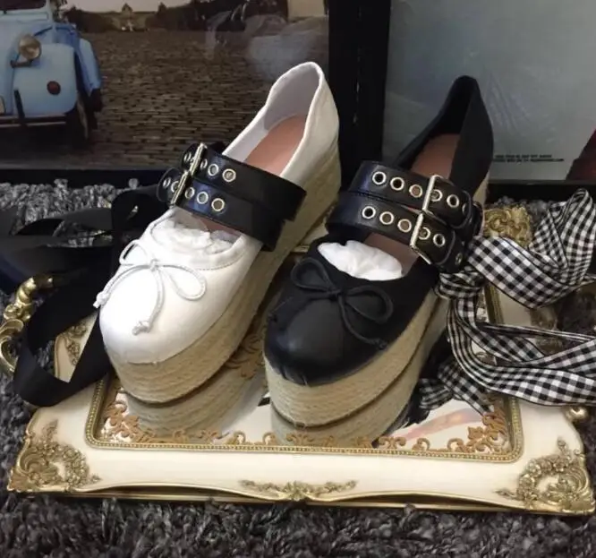 BONJEAN Fashion Flat Platform Ballet Flats Round Toe Butterfly-knot Woman Shoes Black White Satin Lace-up Casual Shoes
BONJEAN Fashion Flat Platform Ballet Flats Round Toe Butterfly-knot Woman Shoes Black White Satin Lace-up Casual Shoes
