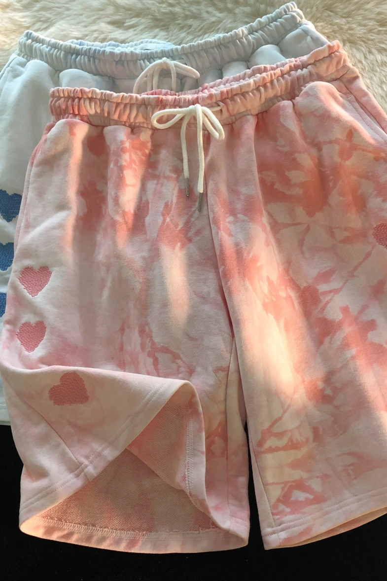 Summer 2021 new shorts tie dye love embroidery tooling straight loose sports Capris
Summer 2021 new shorts tie dye love embroidery tooling straight loose sports Capris