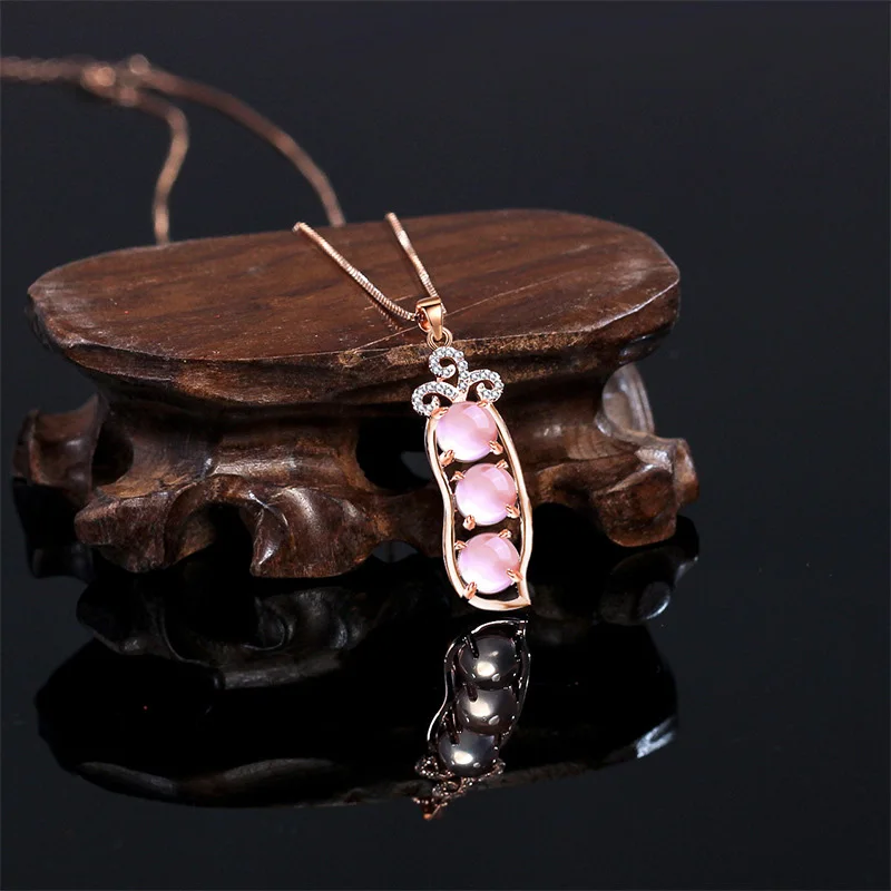 Cute Peas Pendants Necklace 925 Silver Necklace Charm Jewelry Amulet for Women Designer Fine Jewelry Bride Wedding Clavicle
Cute Peas Pendants Necklace 925 Silver Necklace Charm Jewelry Amulet for Women Designer Fine Jewelry Bride Wedding Clavicle