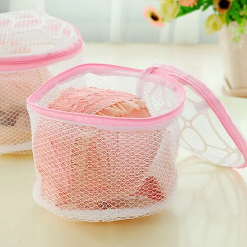 New Lingerie Washing Home Use Mesh Clothing Bra Underwear Organizer Washing Bag Practical Mesh Net Wash Bag Folding Laundry Bag
New Lingerie Washing Home Use Mesh Clothing Bra Underwear Organizer Washing Bag Practical Mesh Net Wash Bag Folding Laundry Bag