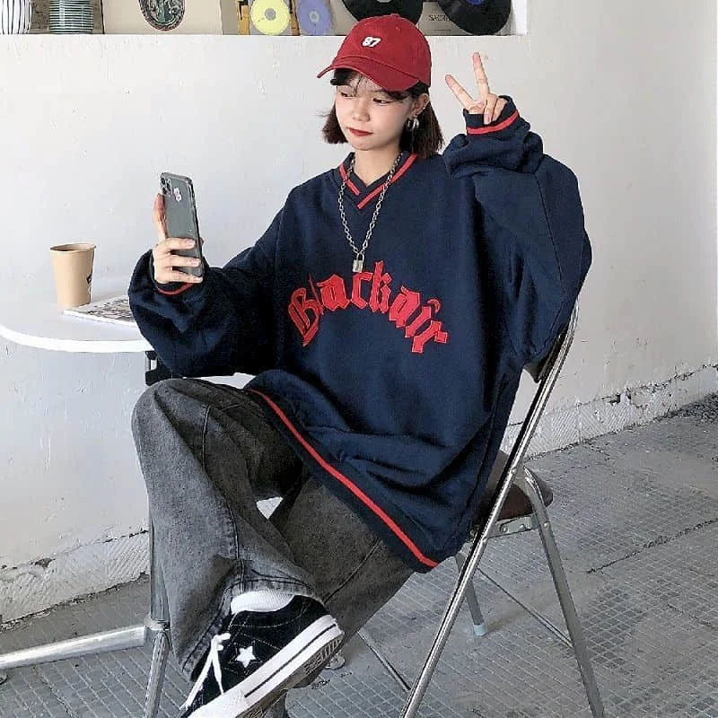 Cotton hip-hop sports T-shirt long-sleeve couple wear female student new embroidery oversize baseball uniform hip street shirts 
Cotton hip-hop sports T-shirt long-sleeve couple wear female student new embroidery oversize baseball uniform hip street shirts