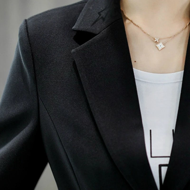 Women Blazers Single Breasted Solid Slim Korean Style Leisure All-match Ulzzang Fashion Womens Notched Chic Office Ladies Trendy
Women Blazers Single Breasted Solid Slim Korean Style Leisure All-match Ulzzang Fashion Womens Notched Chic Office Ladies Trendy