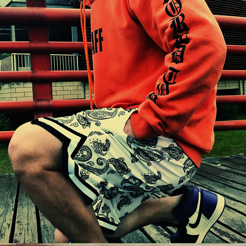 Retro Cashew Flower Sports Shorts Mens Quick-drying Trend Summer Thin Fitness Loose Breathable Running Training Five-point Pants
Retro Cashew Flower Sports Shorts Mens Quick-drying Trend Summer Thin Fitness Loose Breathable Running Training Five-point Pants