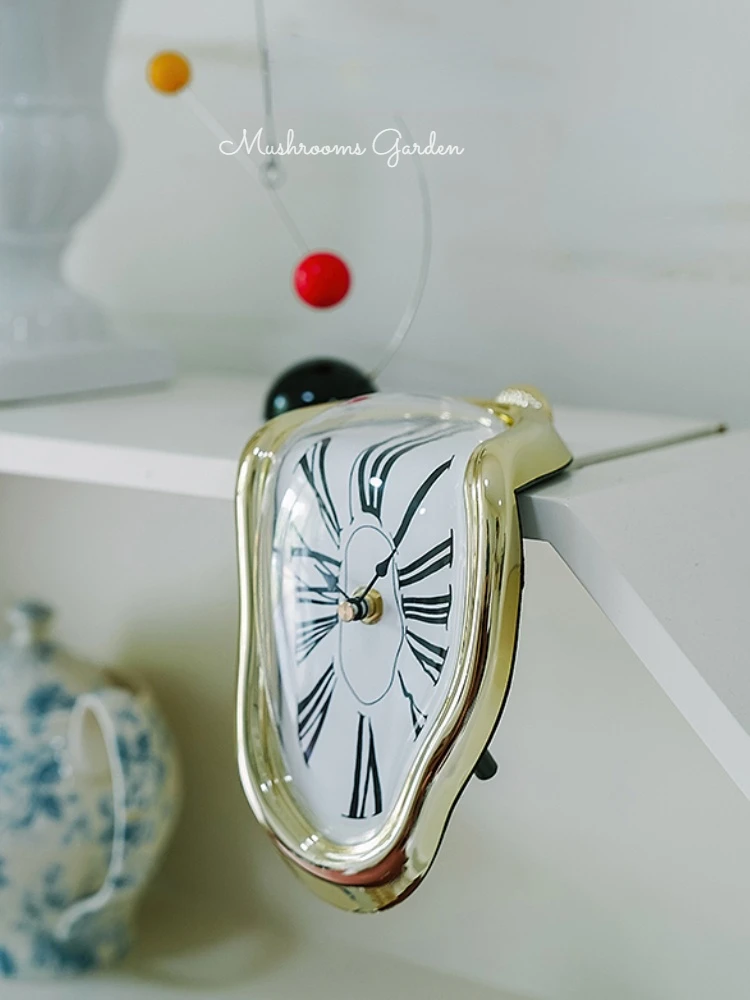 The Eternal Desktop Silent Wall Clock Decoration Props of Spain Dali Melting The Abstract Art Memory of Twisted Clocks
The Eternal Desktop Silent Wall Clock Decoration Props of Spain Dali Melting The Abstract Art Memory of Twisted Clocks