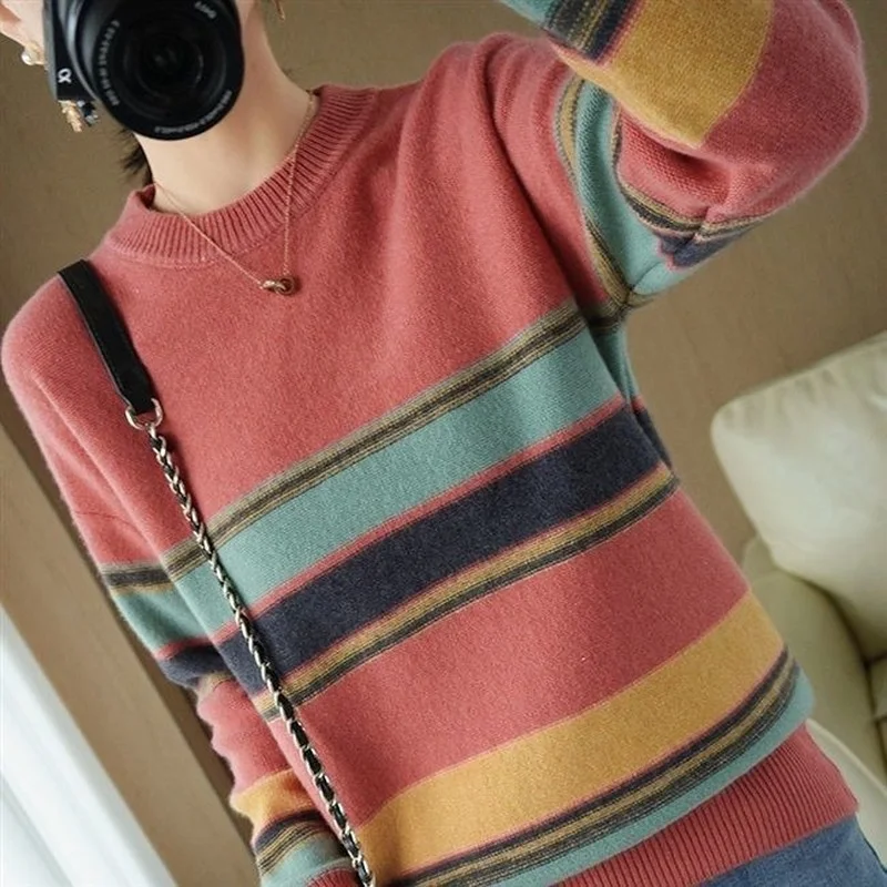 2023 New Women Stripe Sweater Autumn and Winter Loose O-neck Long Sleeve Pullover Tops Korean Ladies Knitted Sweaters Y628
2023 New Women Stripe Sweater Autumn and Winter Loose O-neck Long Sleeve Pullover Tops Korean Ladies Knitted Sweaters Y628